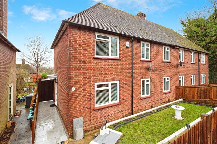 3 Bedroom Semi-Detached House For Sale In Burns Crescent, Tonbridge, TN9