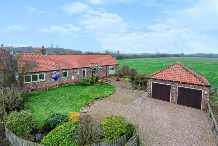 3 Bedroom Detached Bungalow For Sale In Field Cottage, Gribthorpe, DN14
