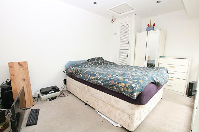 1 Bedroom End Of Terrace House For Sale In Linacre Close, Watermeadow, NN3