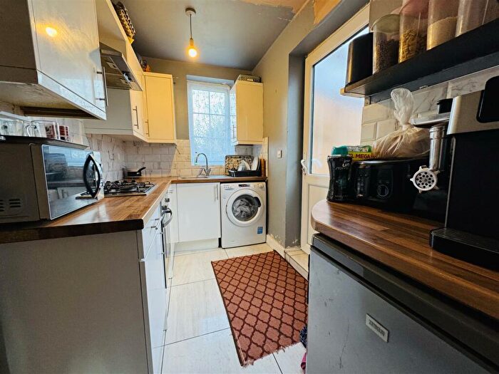 3 Bedroom End Of Terrace House For Sale In Orange Hill Road, Burnt Oak, HA8