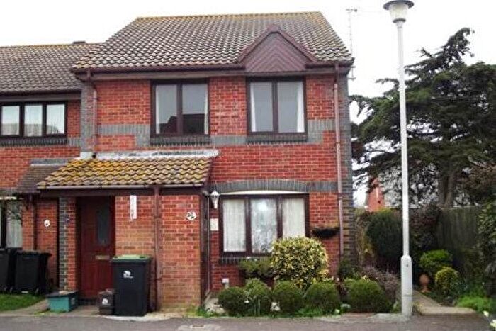 1 Bedroom Flat To Rent In The Bindells, Weymouth, DT3