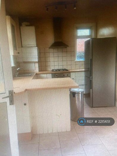 3 Bedroom Detached House To Rent In Frimley Road, Camberley, GU15