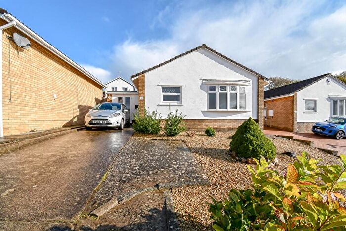 2 Bedroom Detached Bungalow For Sale In Taf Close, Barry, CF62