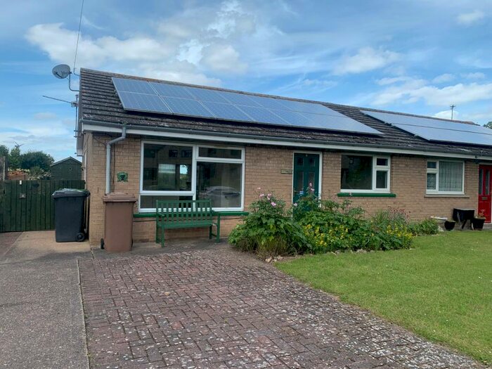 2 Bedroom Bungalow To Rent In Wellhead Lane, Nocton, LN4
