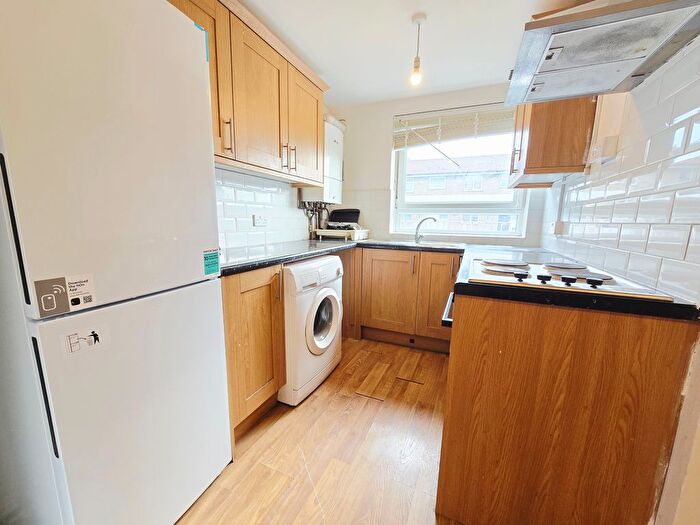 3 Bedroom Flat To Rent In South Street, Enfield, EN3