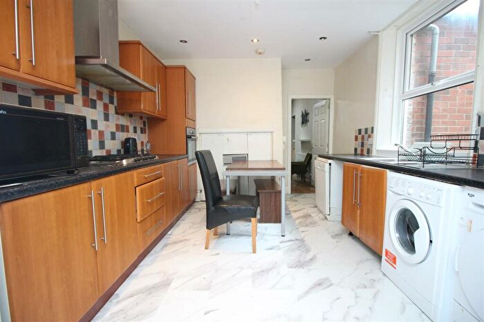 1 Bedroom Terraced House To Rent In Manor House Road, Newcastle Upon Tyne, NE2