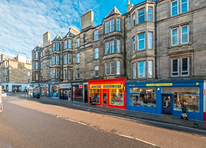 4 Bedroom Flat To Rent In , Morningside Road, Edinburgh, EH10
