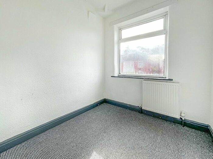 3 Bedroom Semi-Detached House For Sale In Wycombe Avenue, Manchester, Greater Manchester, M18