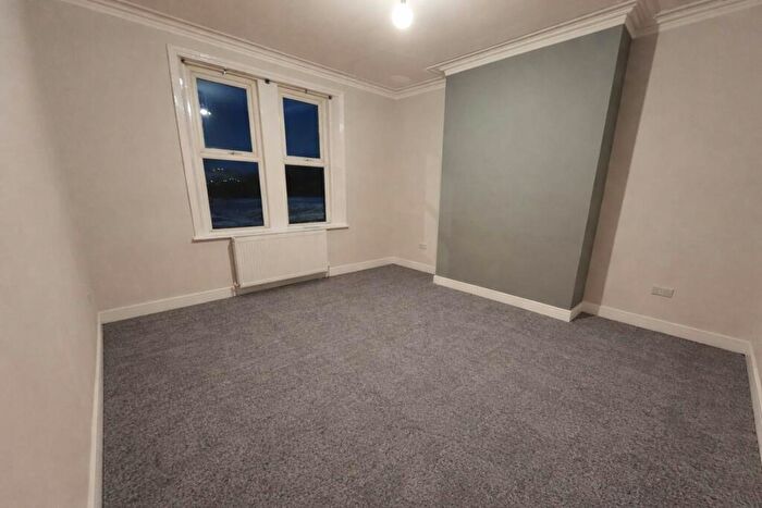 2 Bedroom Flat To Rent In Brack Terrace, Gateshead, NE10