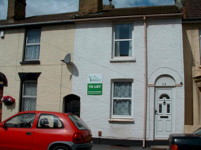 2 Bedroom Terraced House To Rent In Fox Street, Gillingham, ME7