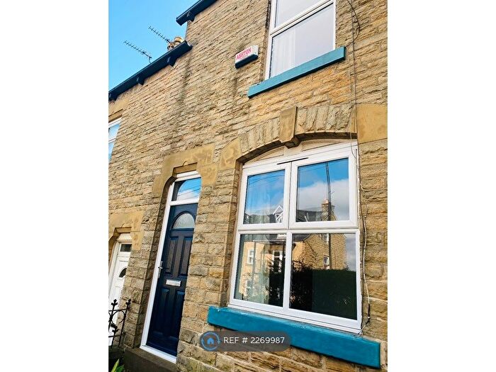 3 Bedroom Terraced House To Rent In Lydgate Lane, Sheffield, S10