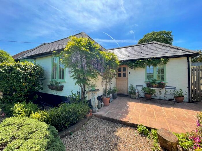 3 Bedroom Semi-Detached Bungalow For Sale In Anisdowne Close, Abinger Hammer, Dorking, RH5