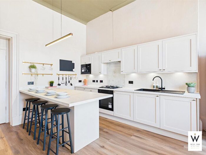 5 Bedroom Flat To Rent In Hmo Holland Street, Charing Cross, Glasgow, G2