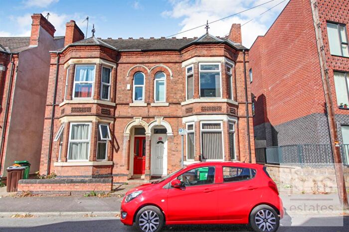 4 Bedroom Semi-Detached House To Rent In £pppw Willoughby Avenue, Nottingham, NG7