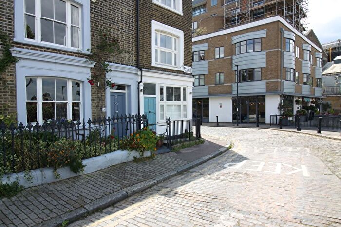 3 Bedroom End Of Terrace House To Rent In Ballast Quay, London, SE10