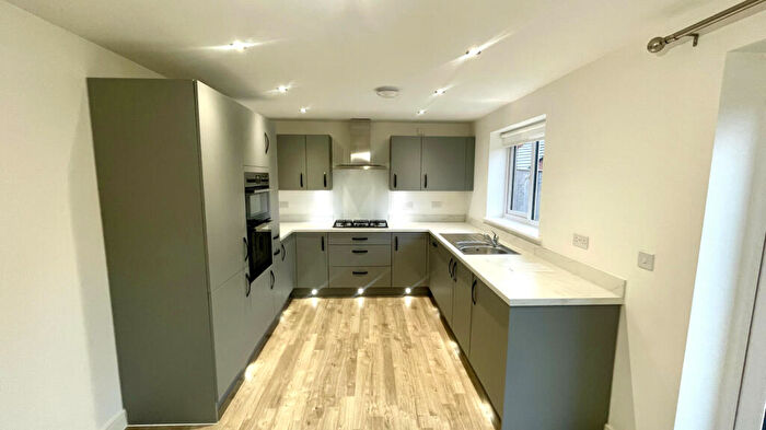 4 Bedroom Terraced House To Rent In Swanage Close, Preston, PR4