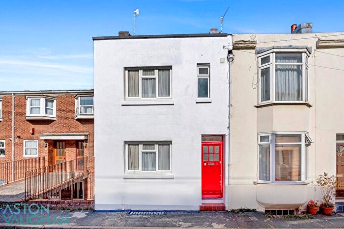 2 Bedroom End Of Terrace House For Sale In Centurion Road, Brighton, BN1