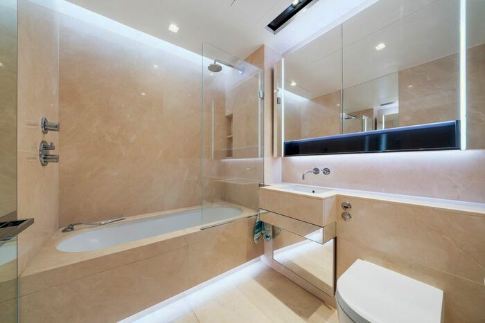 1 Bedroom Flat For Sale In Columbia Gardens, Lillie Square, Fulham, SW6