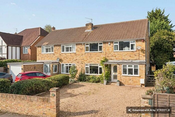 4 Bedroom Semi Detached House For Sale In Wynnswick Road, Seer Green, HP9