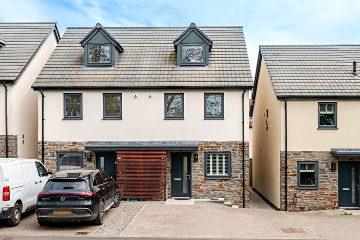 3 Bedroom Semi-Detached House For Sale In Modern Family Home Offering Three Double Bedrooms, Located In The Village Of Claverham, BS49