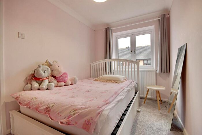 2 Bedroom Terraced House For Sale In Morgan Road, Southsea, PO4