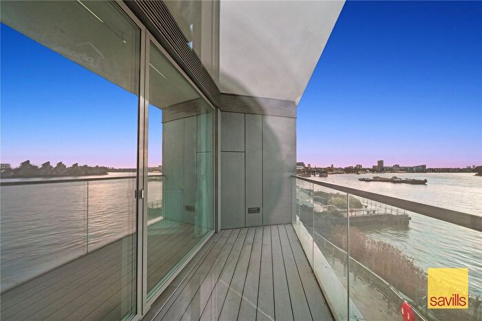 1 Bedroom Flat For Sale In Atlantic Point, Harrison Walk, Greenwich, London, SE10