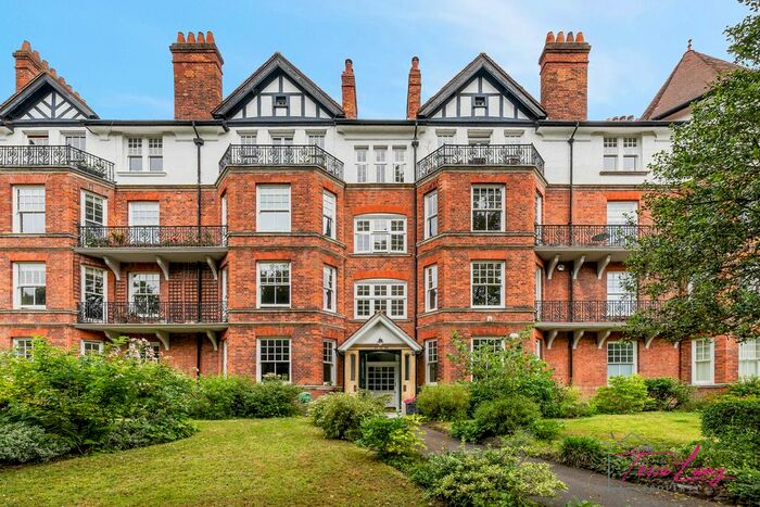 4 Bedroom Flat To Rent In Highgate West Hill, London, N6