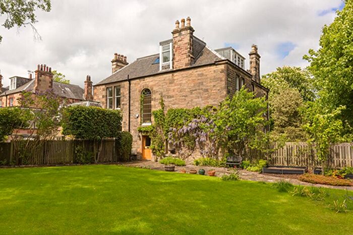 5 Bedroom Apartment For Sale In Oswald Road, The Grange, Edinburgh, EH9