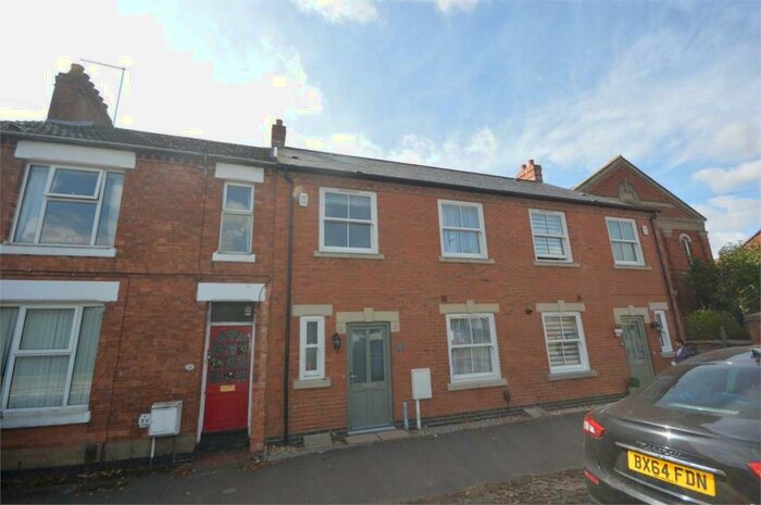 4 Bedroom Detached House To Rent In Broad Street, Earls Barton, Northampton, NN6