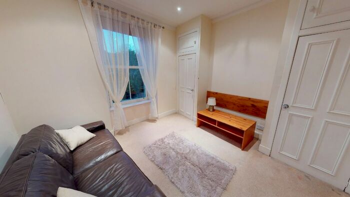 1 Bedroom Flat To Rent In Baker Street, Rosemount, Aberdeen, AB25