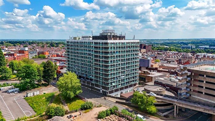 2 Bedroom Flat To Rent In Wellington Street Northampton, NN1