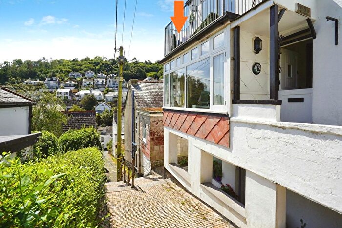 2 Bedroom Maisonette For Sale In Chapel Ground, Looe, Cornwall, PL13