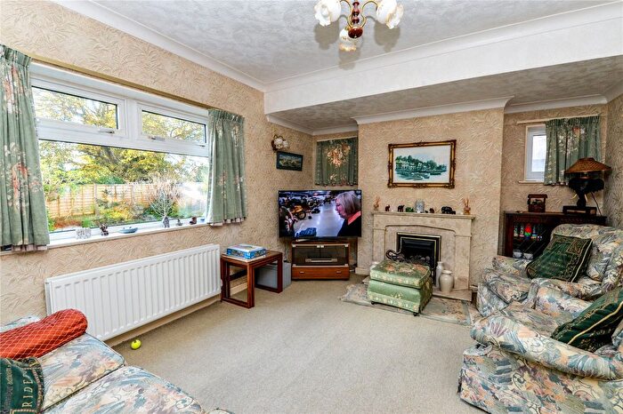 3 Bedroom Detached House For Sale In Marley Close, New Milton, Hampshire, BH25