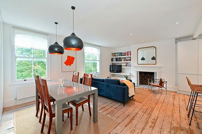 2 Bedroom Flat To Rent In Cambridge Gardens, Ladbroke Grove, W10