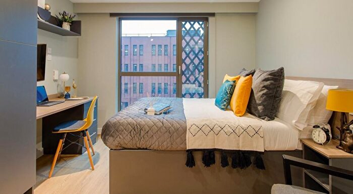 Studio To Rent In Belgrave Street, Leeds, LS2