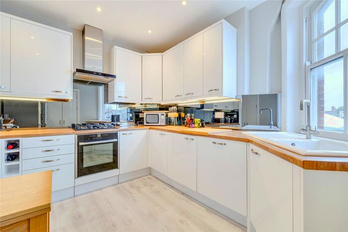 2 Bedroom Flat To Rent In Irving Mansions, Queen's Club Gardens, London, W14