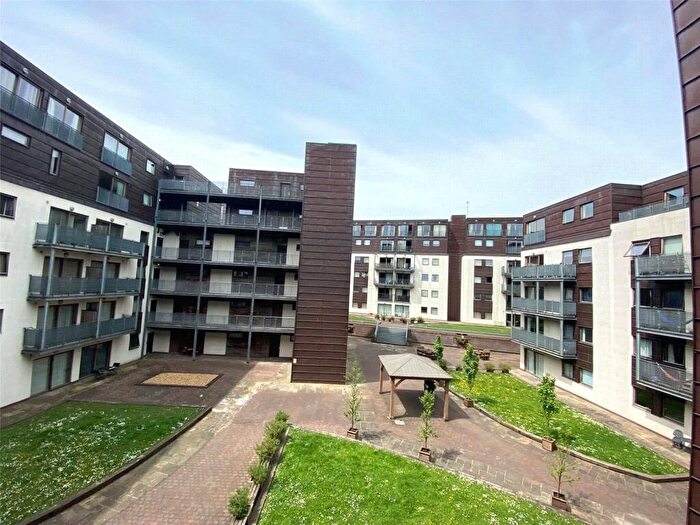 2 Bedroom Apartment To Rent In Advent, Advent House, Isaac Way, Manchester City Centre, Greater Manchester, M4