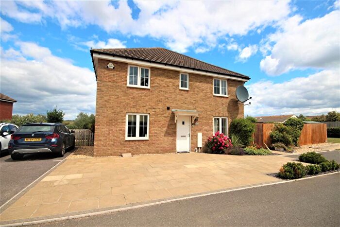 3 Bedroom House To Rent In Montreal Close, Peacehaven, BN10