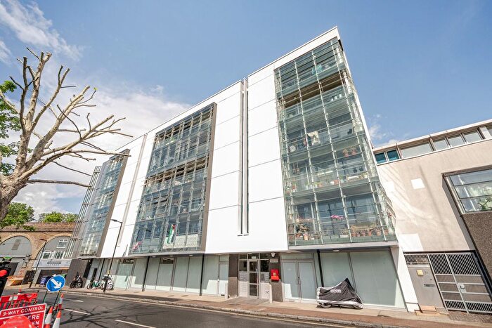 2 Bedroom Flat For Sale In Consort Road, London, SE15