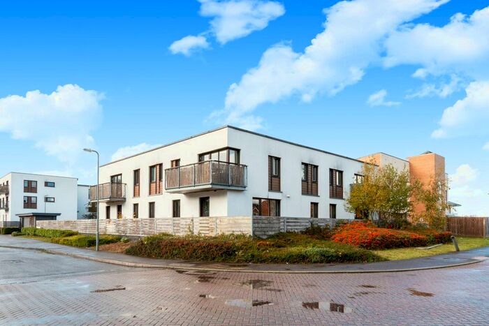 1 Bedroom Flat To Rent In The Courtyard, Beggarwood, Basingstoke, RG22