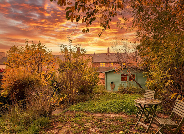 4 Bedroom Semi Detached House For Sale In Sapley Road, Hartford, PE29