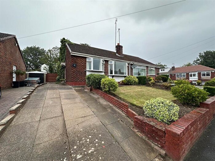 2 Bedroom Semi-Detached Bungalow For Sale In Rydal Close, Denton, Manchester, M34
