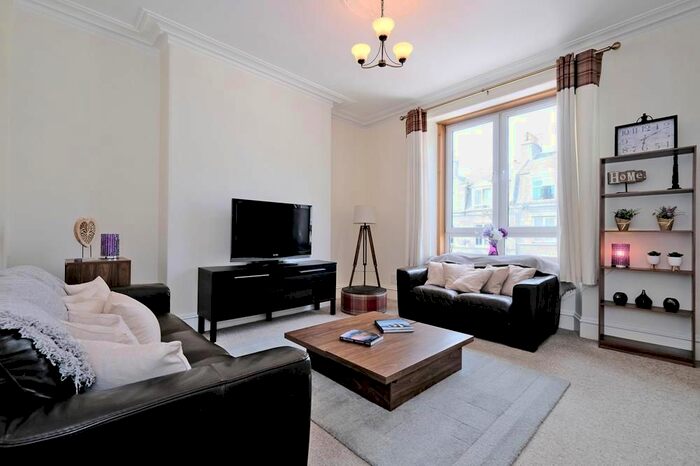 1 Bedroom Flat To Rent In Pitstruan Place, First Floor Left, AB10