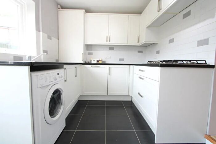 4 Bedroom Detached House To Rent In Sylverdale Road, Croydon, CR0