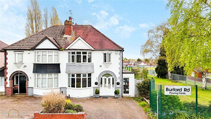 3 Bedroom Semi Detached House For Sale In Kingstanding Road, Birmingham, West Midlands, B44