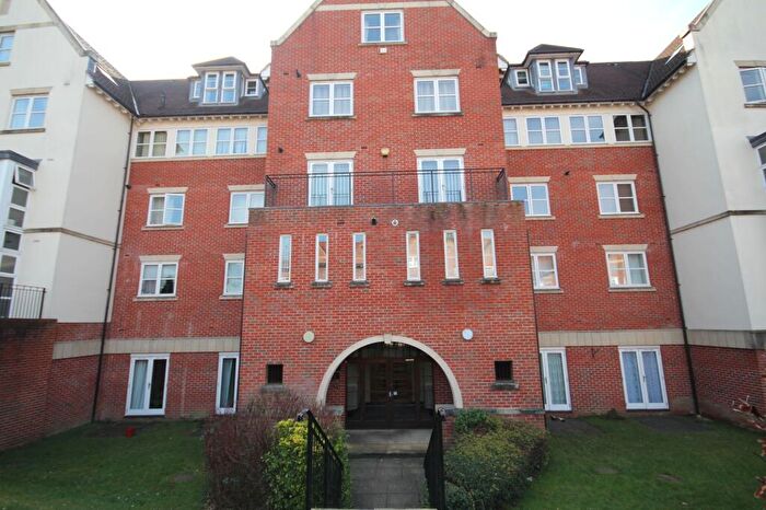 2 Bedroom Apartment To Rent In Cottage Close, Harrow, HA2