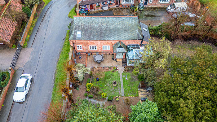 3 Bedroom Property For Sale In Green Lane, Pilham, DN21