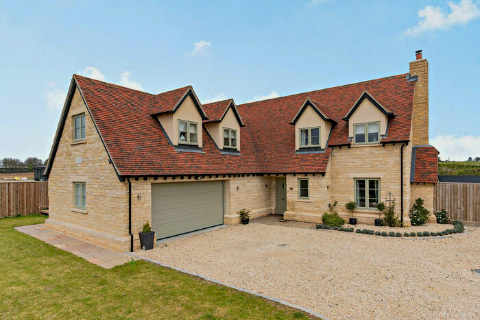 4 Bedroom Detached House To Rent In Rectory Road, Great Haseley, OX44