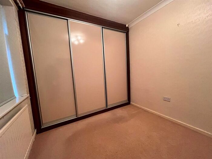 2 Bedroom House To Rent In Canons Close, Bolton, BL1