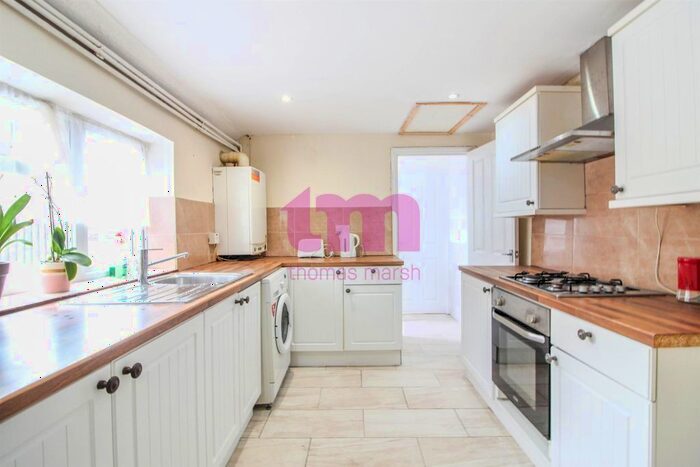 3 Bedroom Terraced House To Rent In Grove Road, Grays, RM17